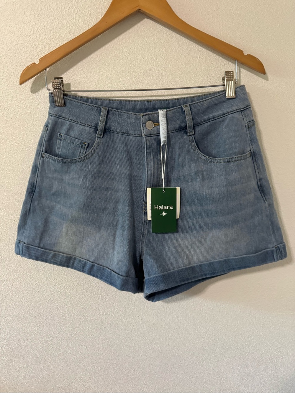 Halara Flex Zipper Pockets Denim Casual Shorts 3'' Cuffed Blue NWT-Medium